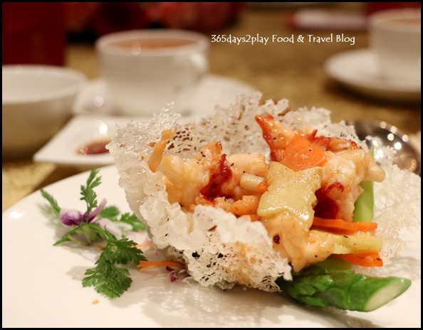 Sheraton CNY 2015 - Sauteed Lobster served in Crispy Rice Basket (1)