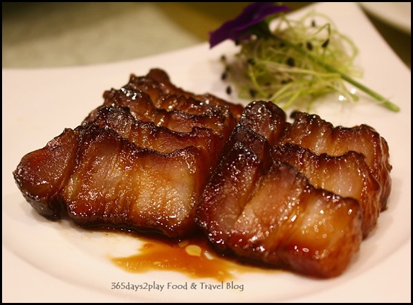 Fengshui Inn Resorts World Singapore - Honey-glazed BBQ Pork