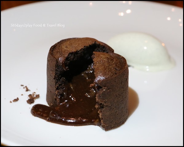 ME@OUE - Dark Chocolate Moelleux with Vamilla Ice Cream $16