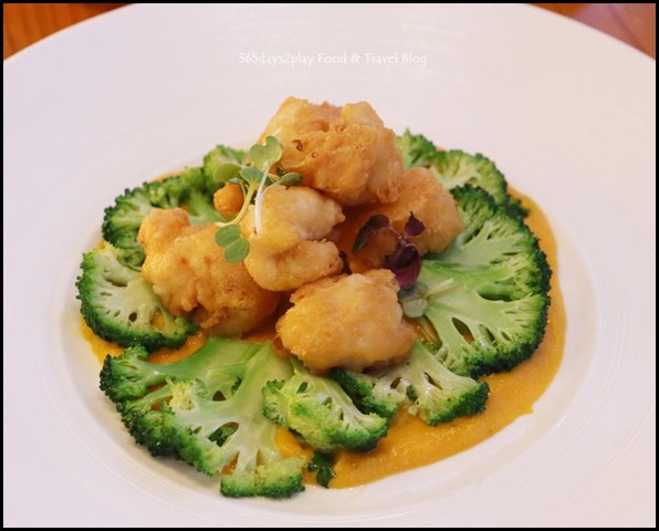 ME@OUE - Pumpkin Salted egg  Yolk cray fish, Broccoli, Green Chilli