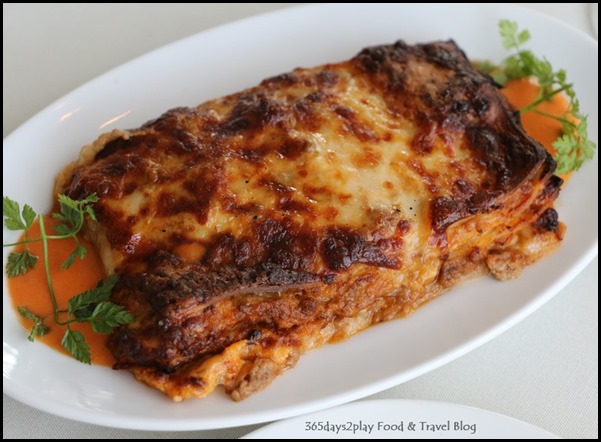 Zafferano Brunch - Lasagna in mince beef ragout, bechamel sauce