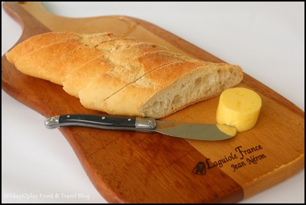 Aravina Estate - French bread and butter