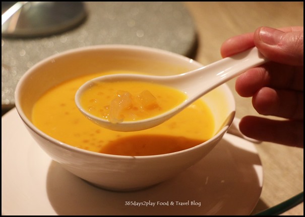 Four Seasons Hotel Wedding Dinner - Fresh Mango Sago with Pomelo