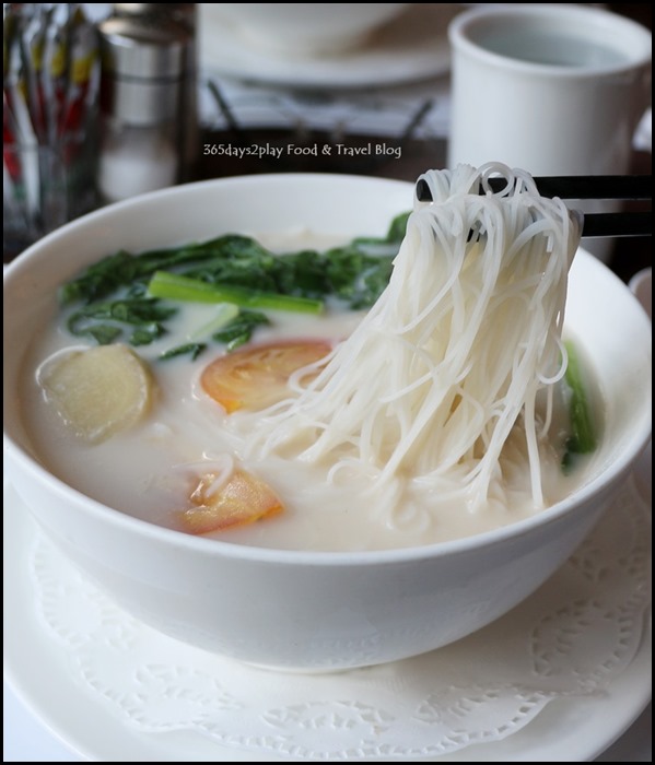 The Ship - Special Sliced Fish Noodles $12.90  (4)