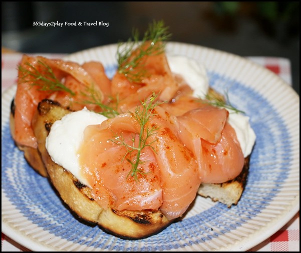 Jamie's Italian Christmas - Smoked Salmon Crostini