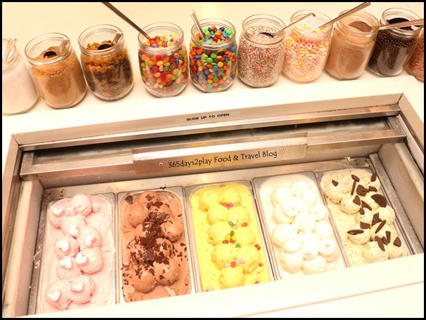 Marriott Cafe - Ice Cream Bar (2)