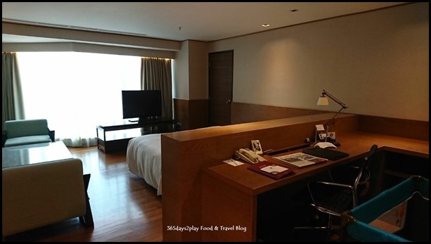 Grand Mercure Singapore Roxy Business Suite (2)