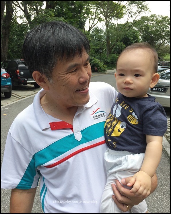 Baby-and-Grandpa-at-the-Singapore-Bo[1]