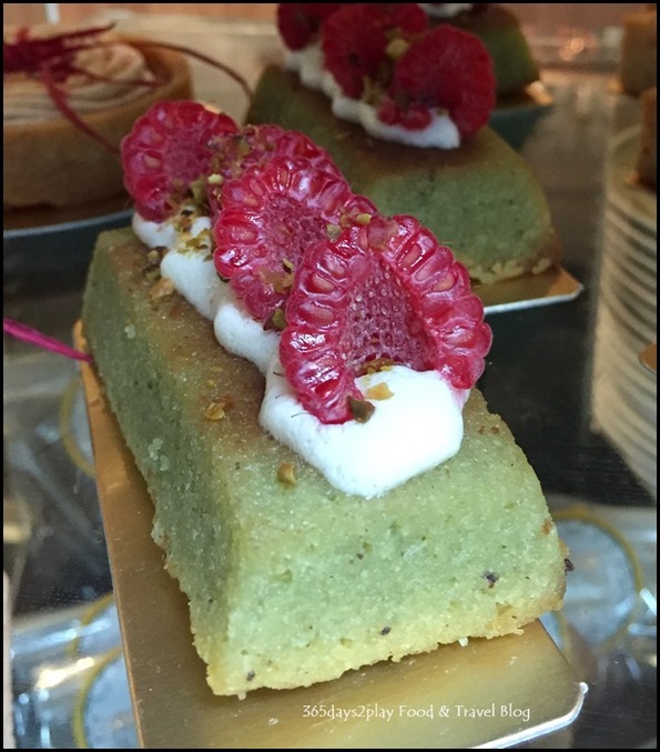 Bees-Knees---Pistachio-Financier_thu