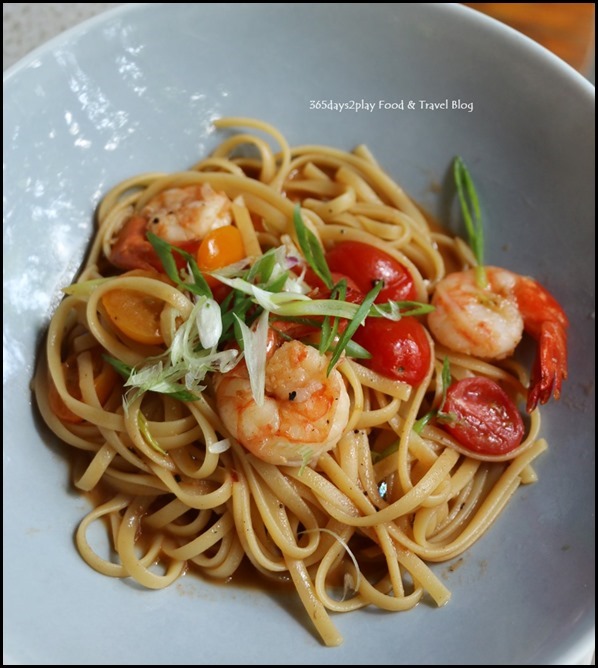 Bees-Knees---Tiger-Prawns-Pasta-Ling[1]