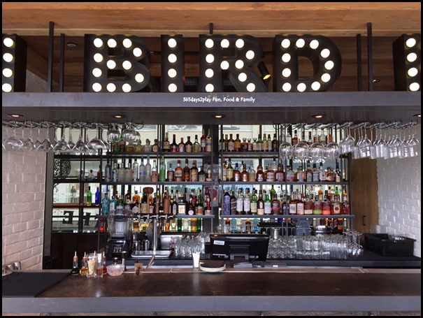 The Bird Southern Table & Bar - Bar Counter