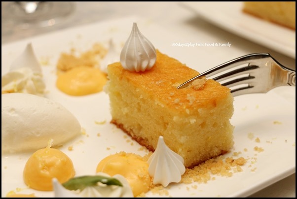 Marriott Hotel Pool Grill - Lemon Sponge (1)