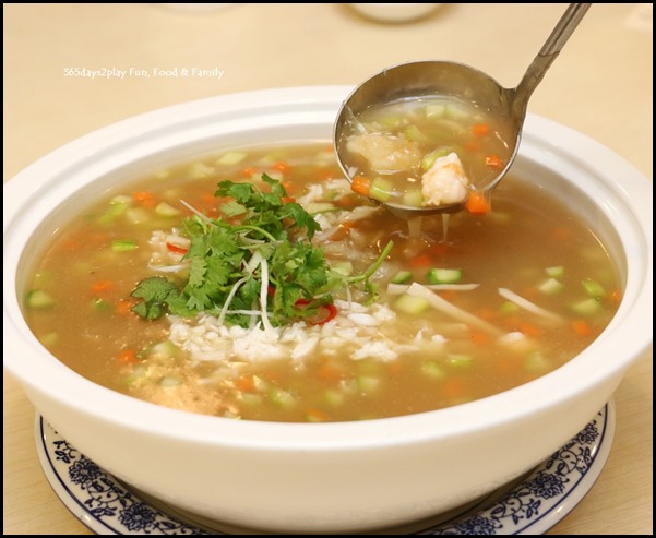 Braised Fish Maw & Seafood in Superior Broth