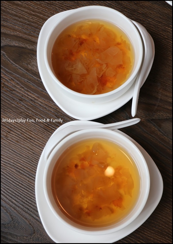 Myo Restobar - Double Boiled Peach Gum w Red Dates (hot) $4