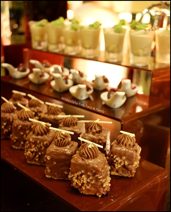 Fullerton Hotel Chocolate Buffet (4)