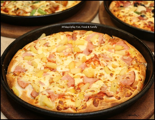 Pizza Hut - Hawaiian (1)