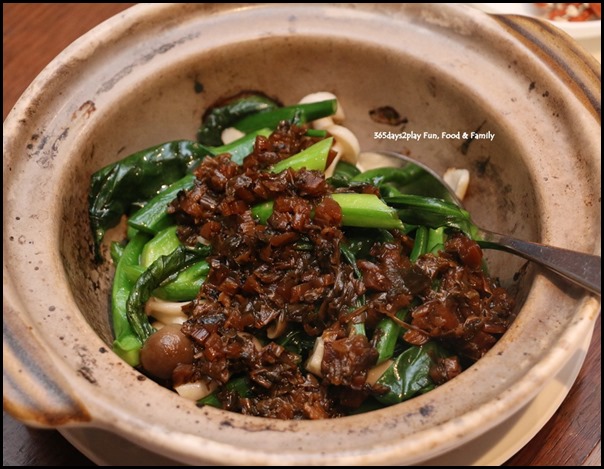 Hai Tien Lo Claypot dishes - Hong Kong Kai Lan with Preserved Vegetables and Pine Mushrooms