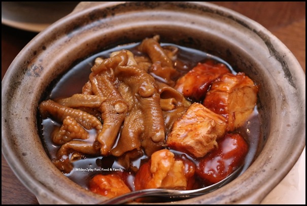 Hai Tien Lo Claypot dishes - Pork Spare-ribs with goose webs