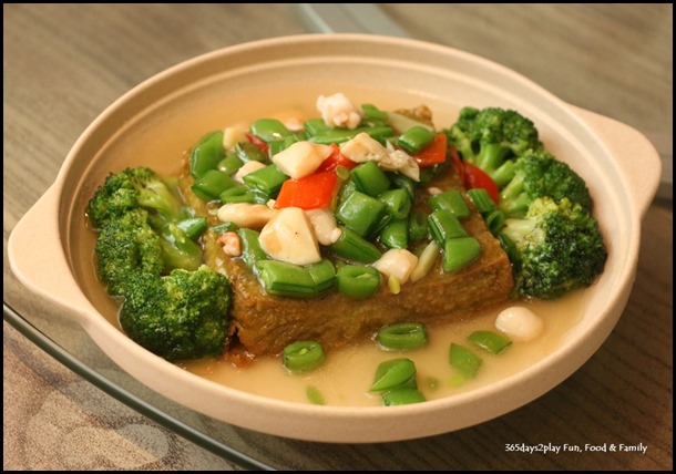 Dian Xiao Er - Homemade Wheatgrass Tofu with Seafood $14.80(S)