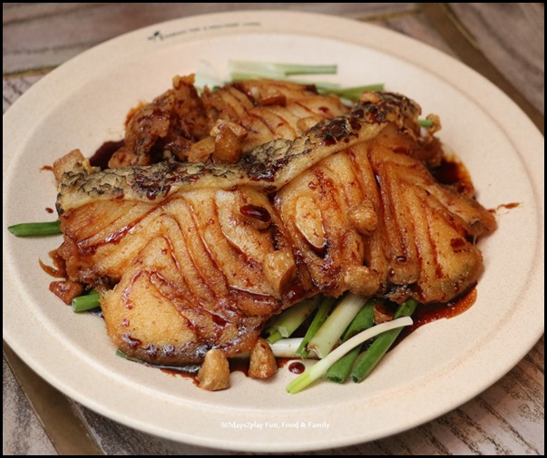 Dian Xiao Er - Silver Cod Fish in Superior Soy Sauce (Fried) $41.80 (M)