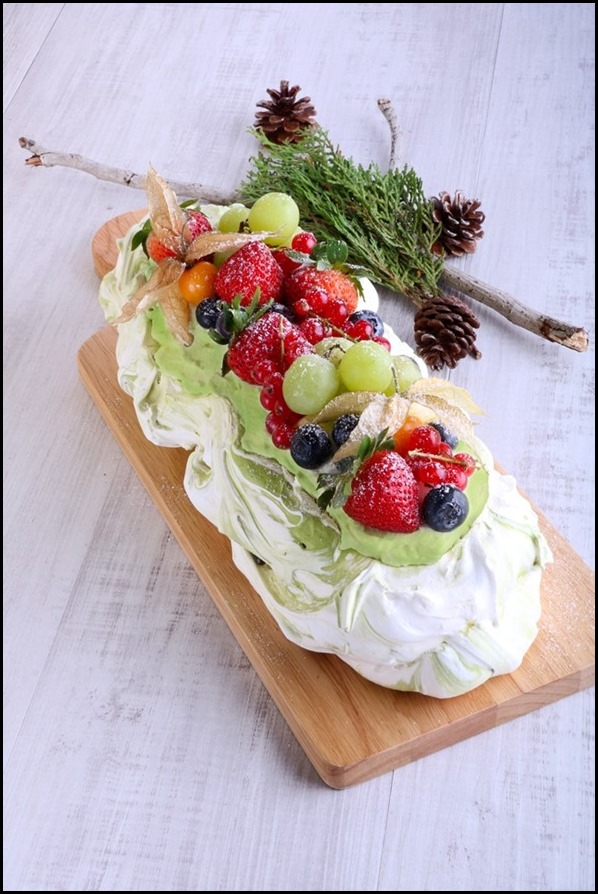 Cedele Yuzu Matcha Pavlova Logcake ($70) - Gluten Free