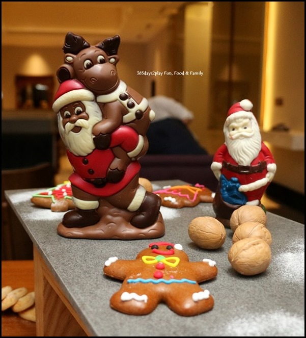 Festive Log Cakes and chocolates at Swissotel Merchant court (1)