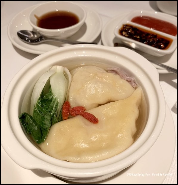 Crab Meat Dumpling Soup