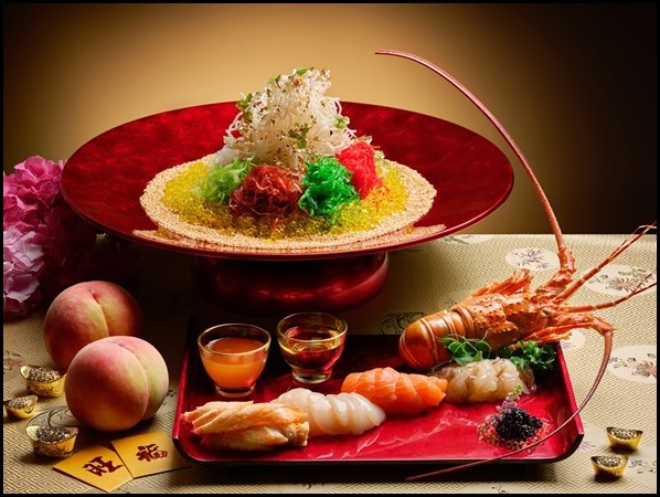 Lobster, Alaskan Crab, Scallop, Salmon _ Caviar with White Peach Dressing Yu Sheng