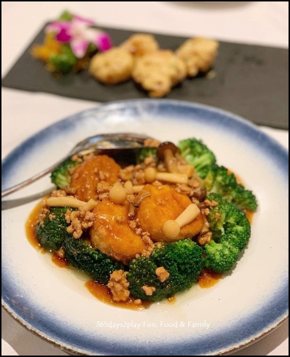 Peach Garden at Changi Airport T2 - Tofu with Broccoli